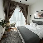Nature & Pool View Condo 3R3B Ioi Resort Putrajaya